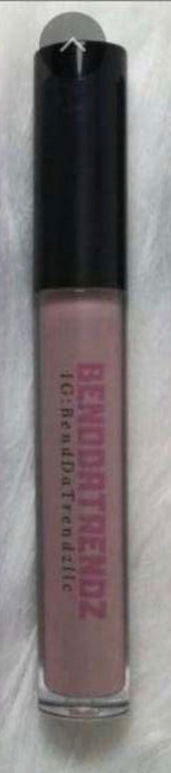 Nude lipgloss